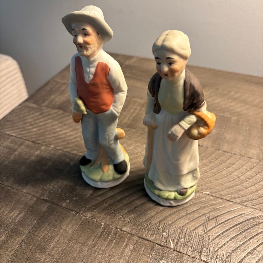 Vintage Bisque Porcelain Farmer and Wife Set Mid-20th Century - Picture 2 of 6